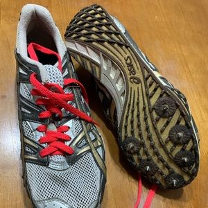 Asics men’s size 9 running spikes